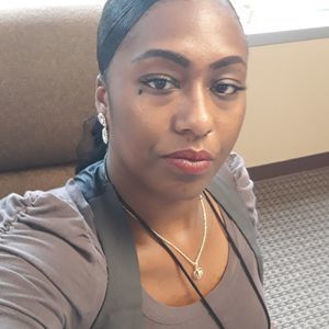 Meet your Posher, Karis